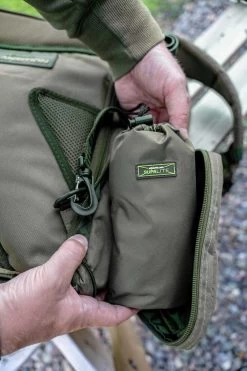 Korum Supa Lite Weigh Sling (Includes Stinkbag!) -Angler’s Cove Outlet Store f6082f534689f1ab